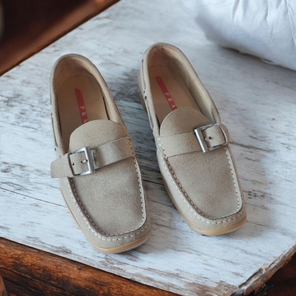 Vintage Prada Women's Beige Suede Buckle Moccasin Shoes w/ COA -Size 35.5/US 5.5 - Picture 16 of 16